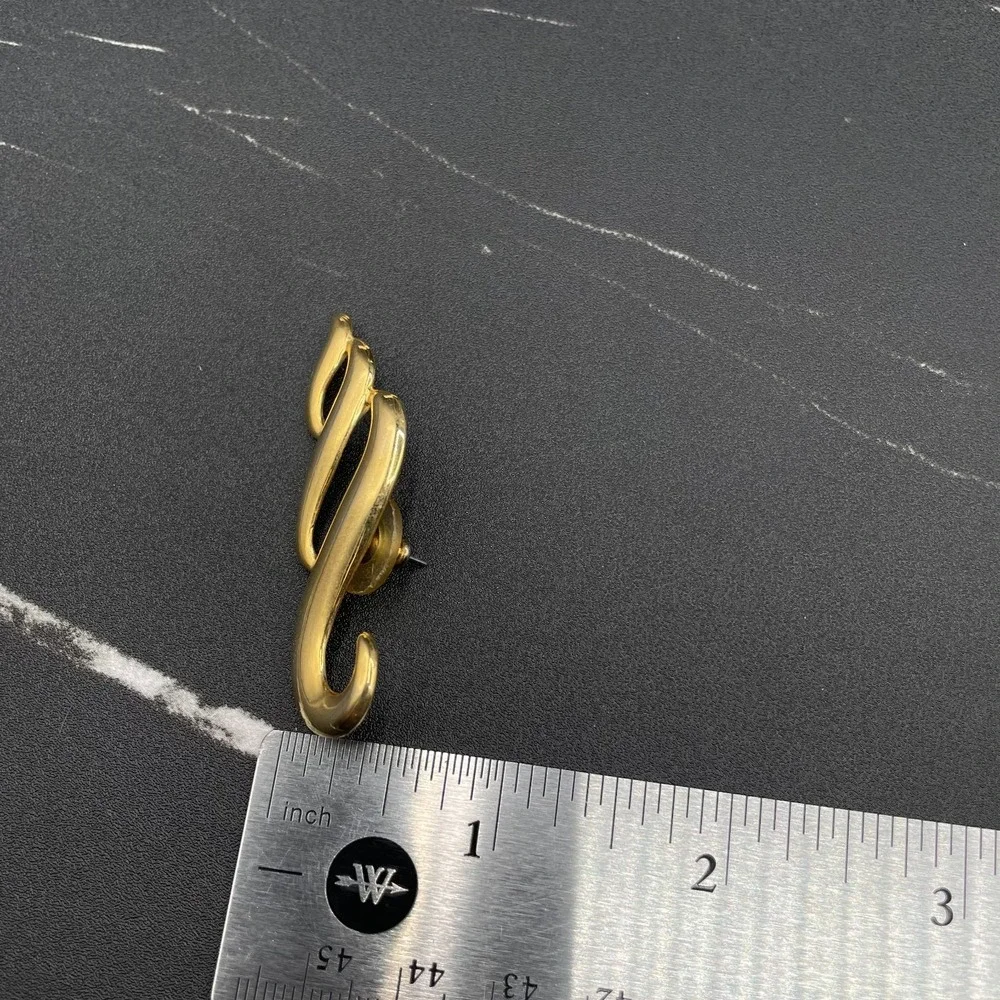 The Unbranded Brand vintage gold